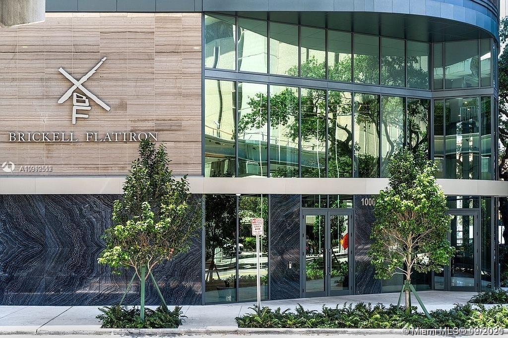 1000 Brickell Plz #PH5103 Miami, FL 33131