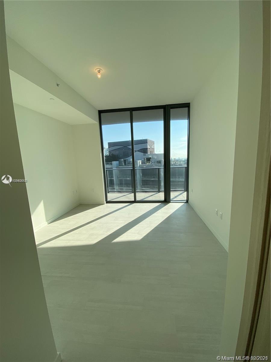 1000 Brickell Plz #PH5103 Miami, FL 33131