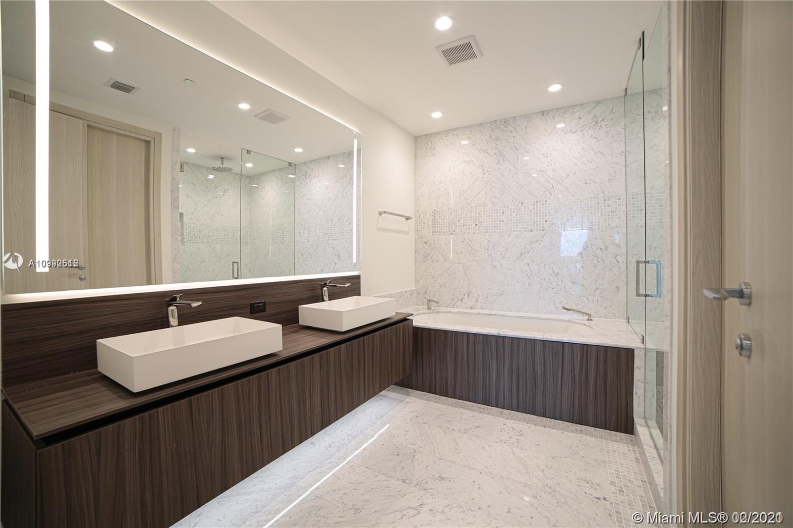 1000 Brickell Plz #PH5103 Miami, FL 33131