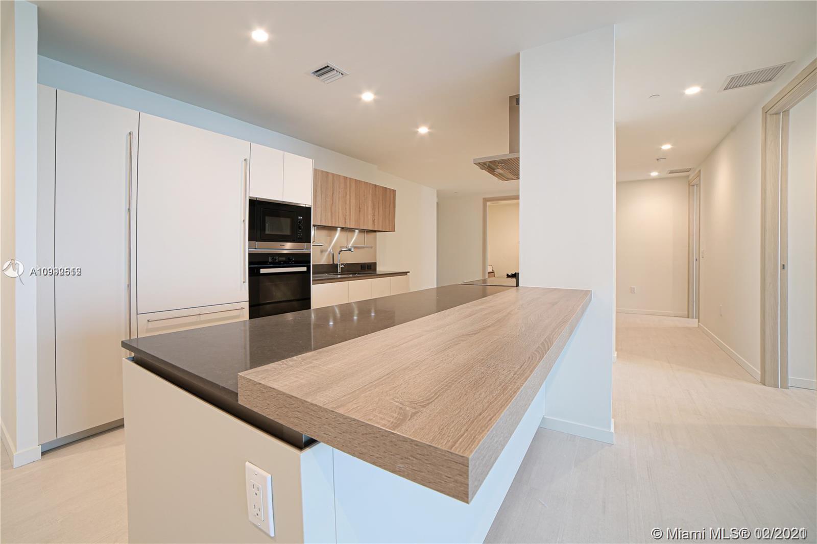 1000 Brickell Plz #PH5103 Miami, FL 33131