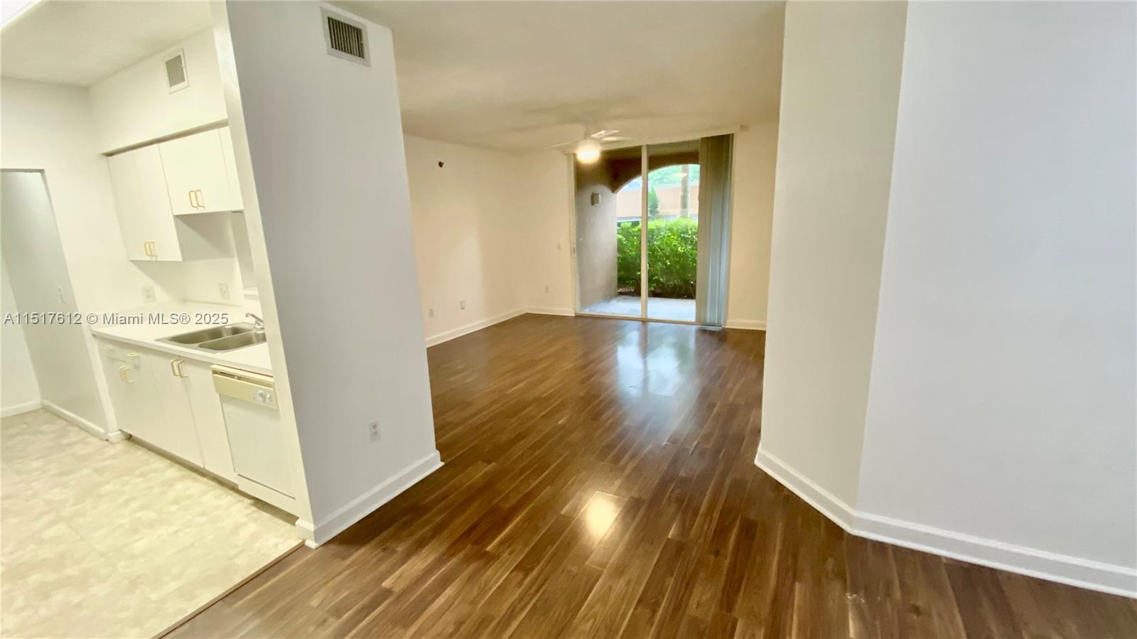 19901 E Country Clb Dr #2103,Aventura, FL 33180