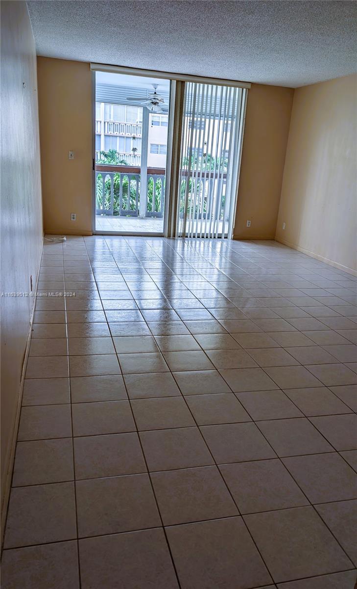 420 NE 12th Ave #303