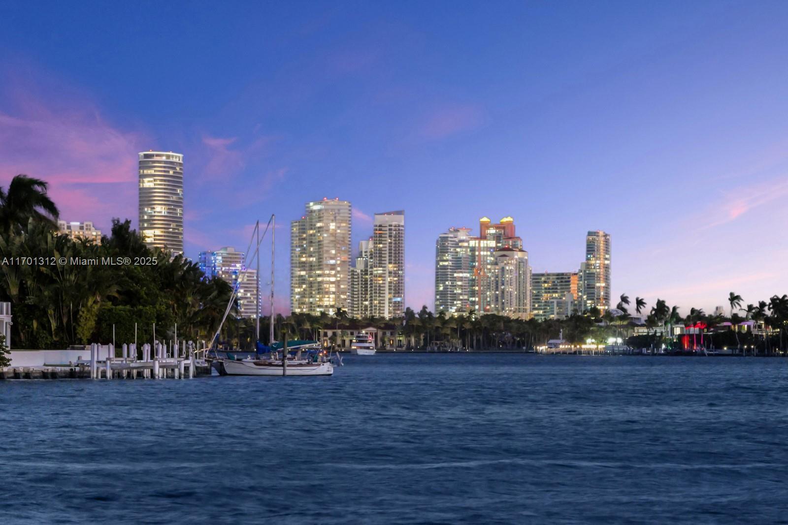 1386 S Venetian Way Miami, FL 33139