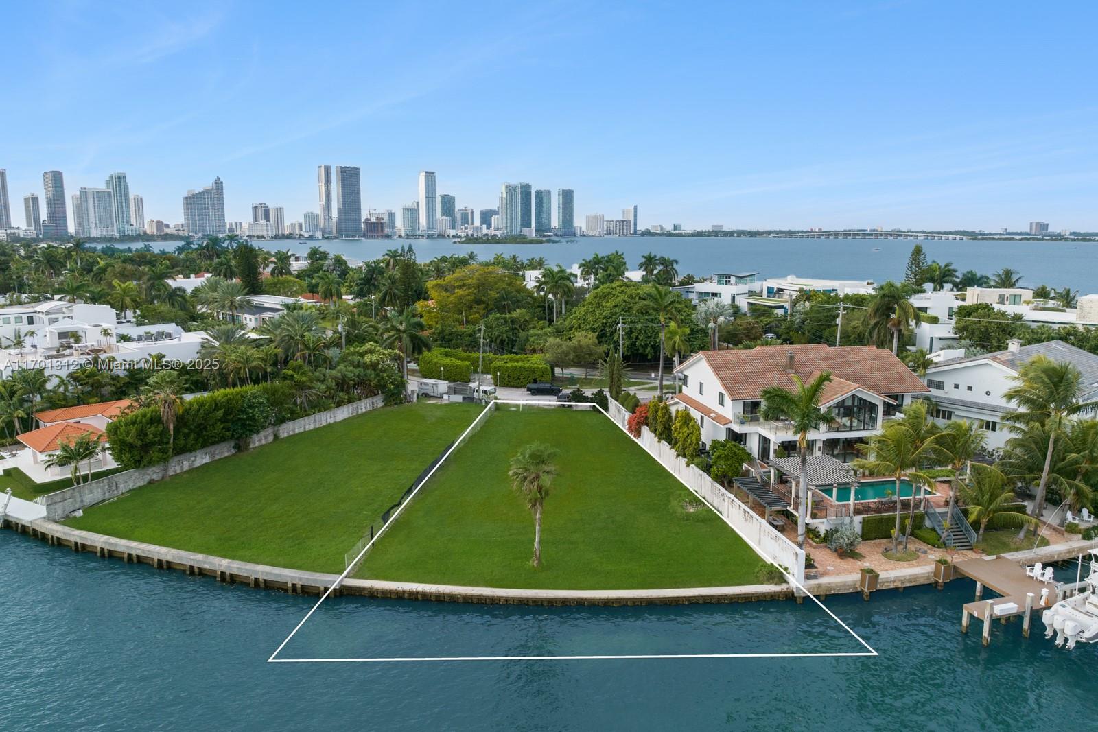 1386 S Venetian Way Miami, FL 33139