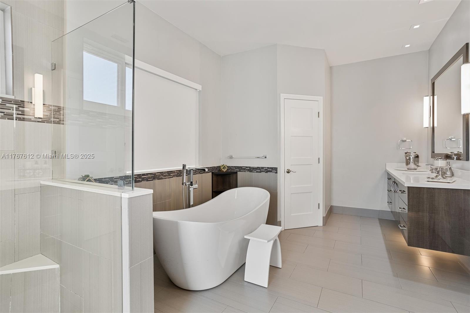 9880 SW 148th Ter Miami, FL 33176