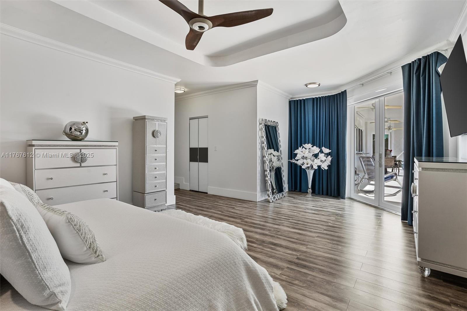 9880 SW 148th Ter Miami, FL 33176