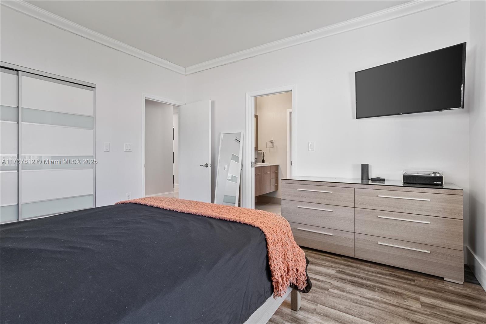 9880 SW 148th Ter Miami, FL 33176