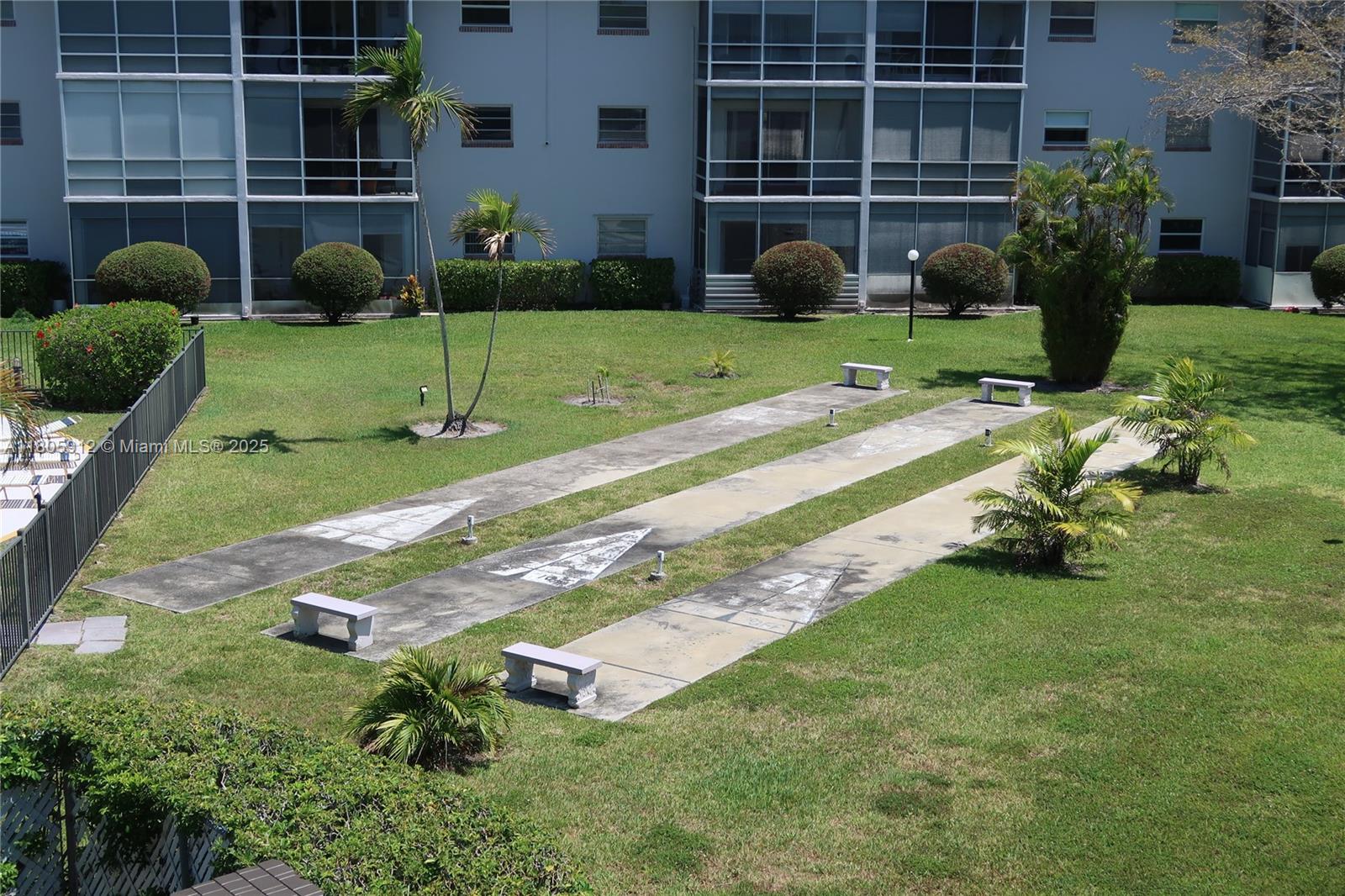 700 Layne Blvd #112,Hallandale Beach, FL 33009