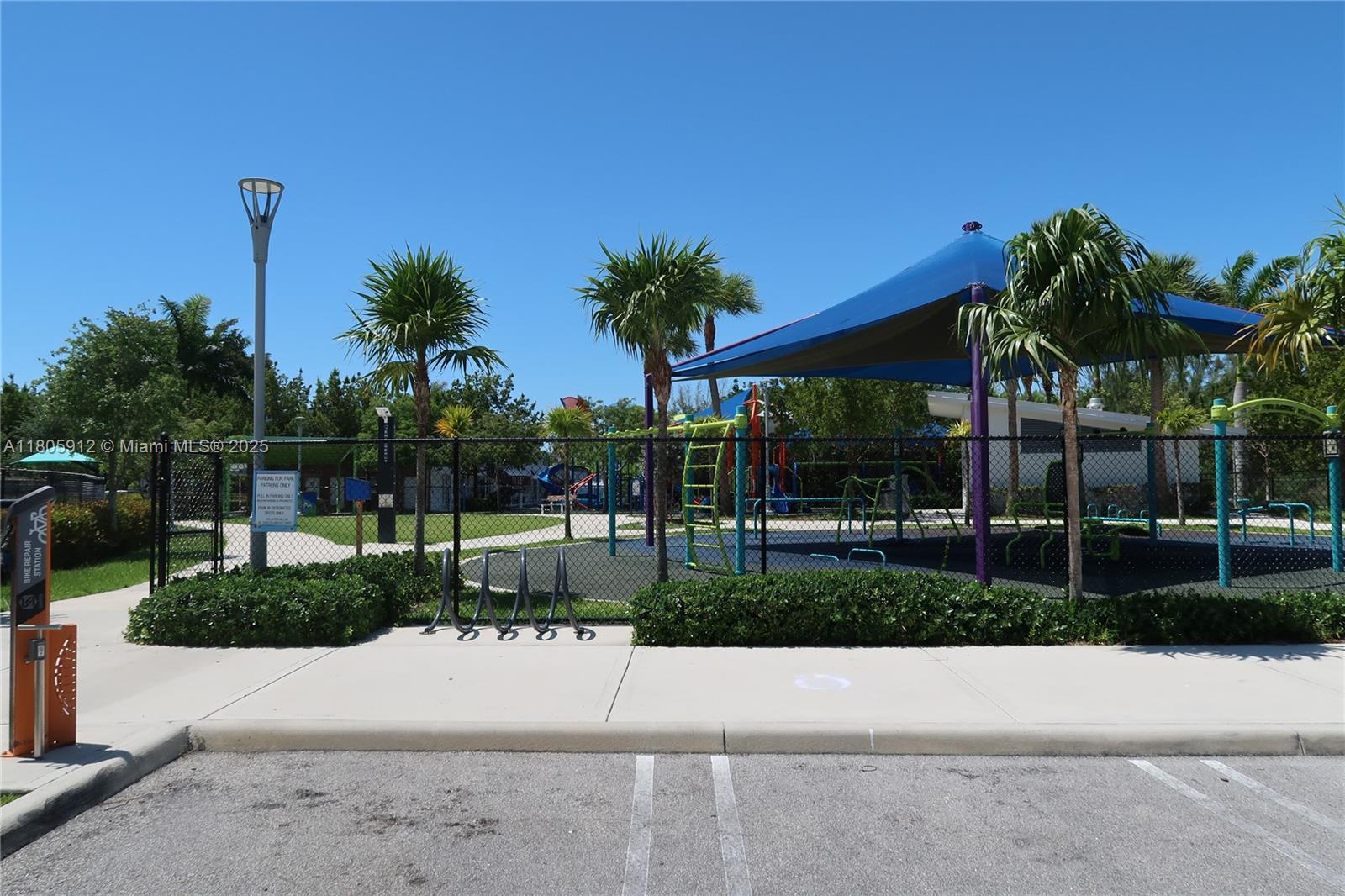 700 Layne Blvd #112,Hallandale Beach, FL 33009