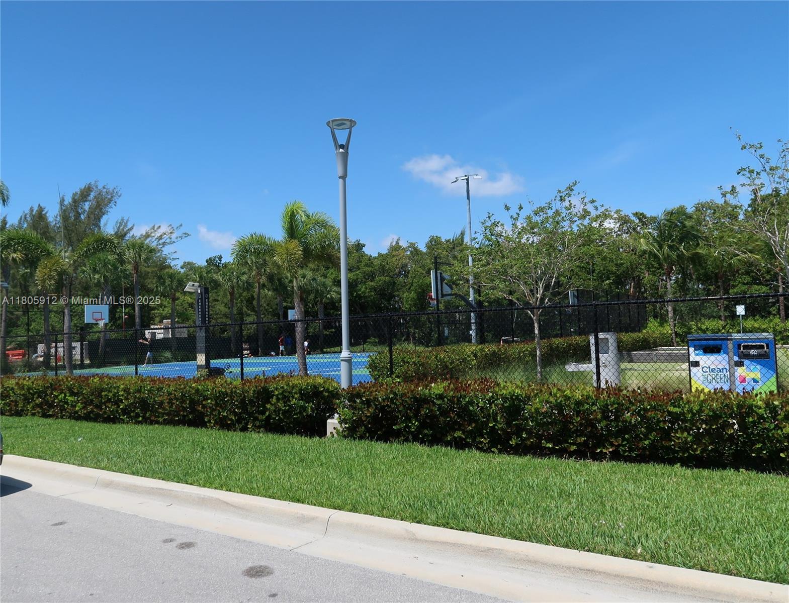 700 Layne Blvd #112,Hallandale Beach, FL 33009