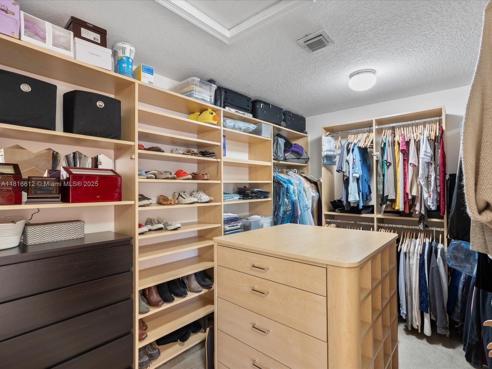 20820 NE 30th Pl Aventura, FL 33180