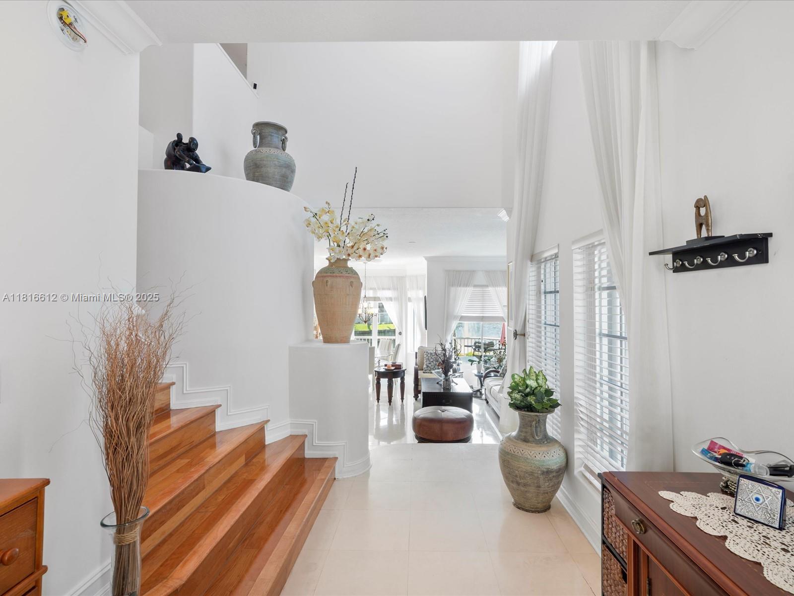 20820 NE 30th Pl Aventura, FL 33180