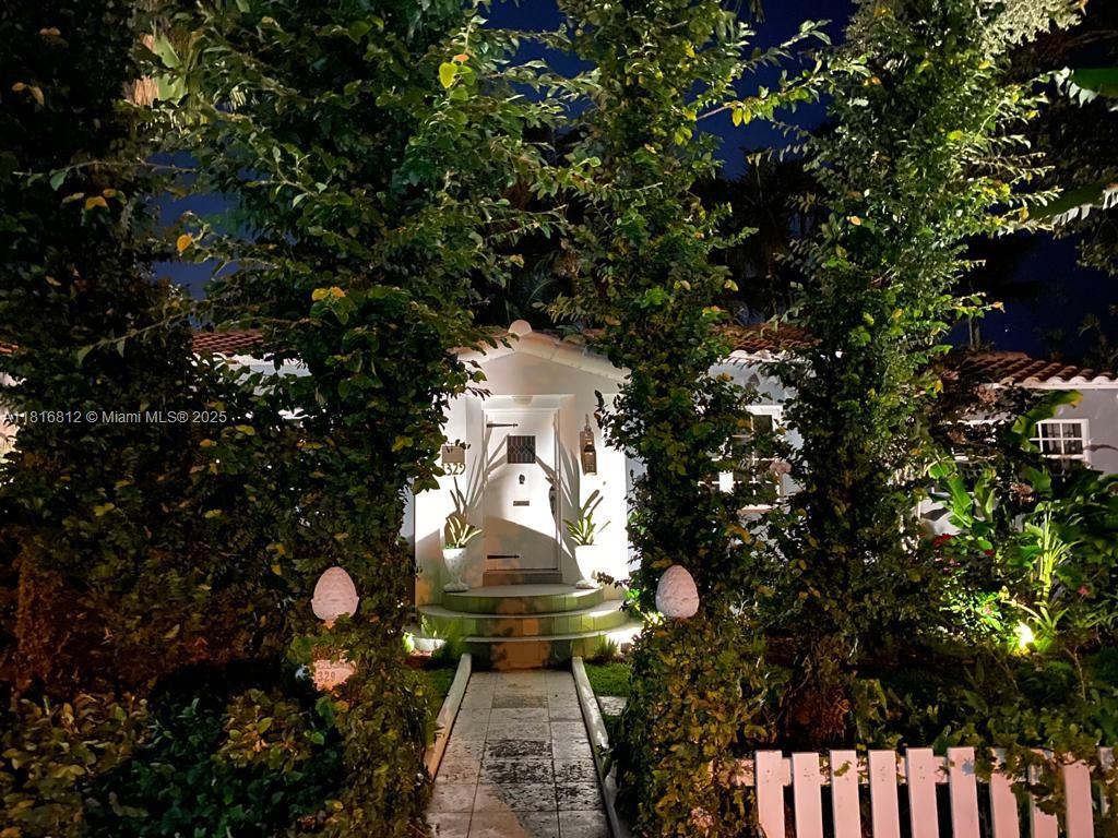 1329 Tyler St,Hollywood, FL 33019