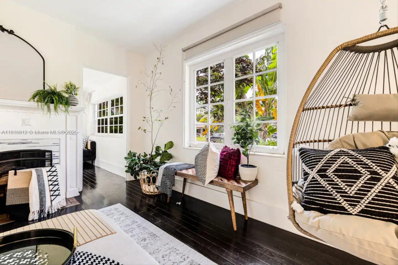 1329 Tyler St,Hollywood, FL 33019