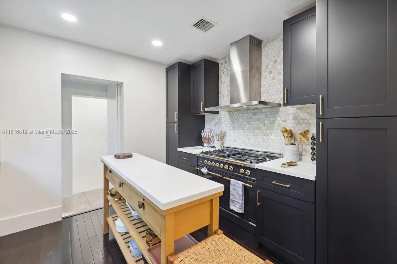 1329 Tyler St,Hollywood, FL 33019