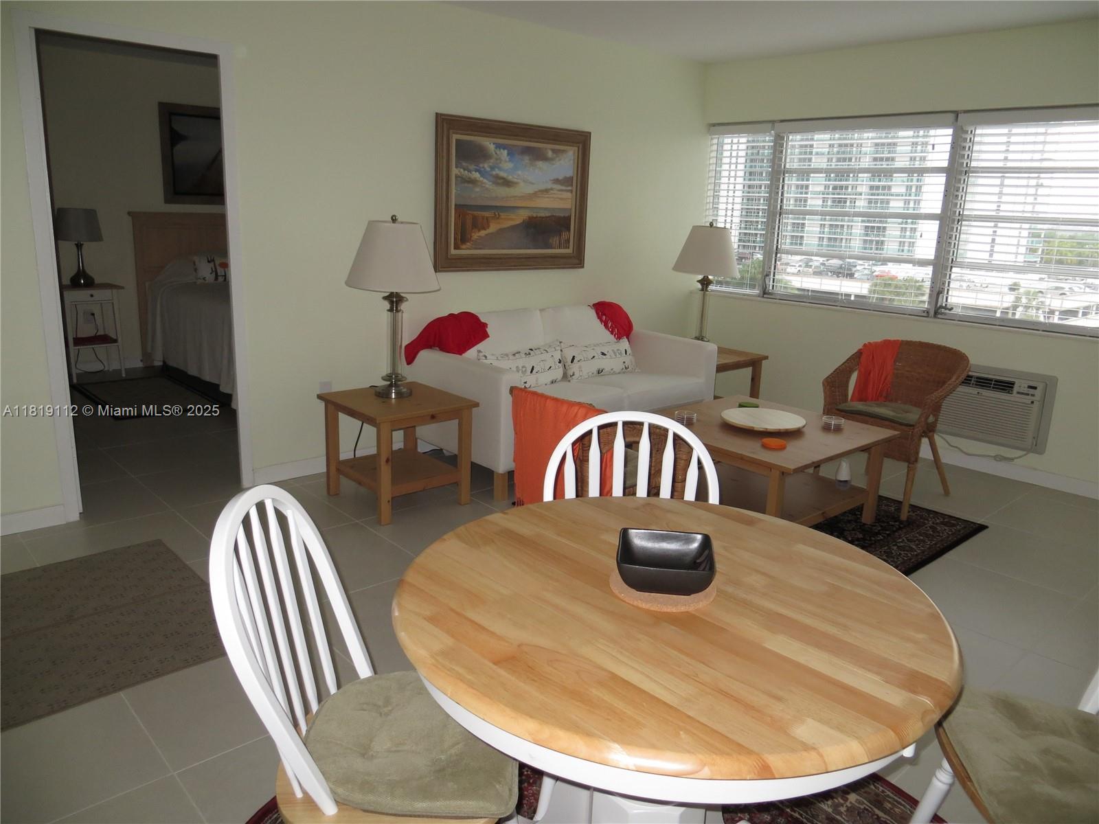 220 Kings Pt Dr #607,Sunny Isles Beach, FL 33160