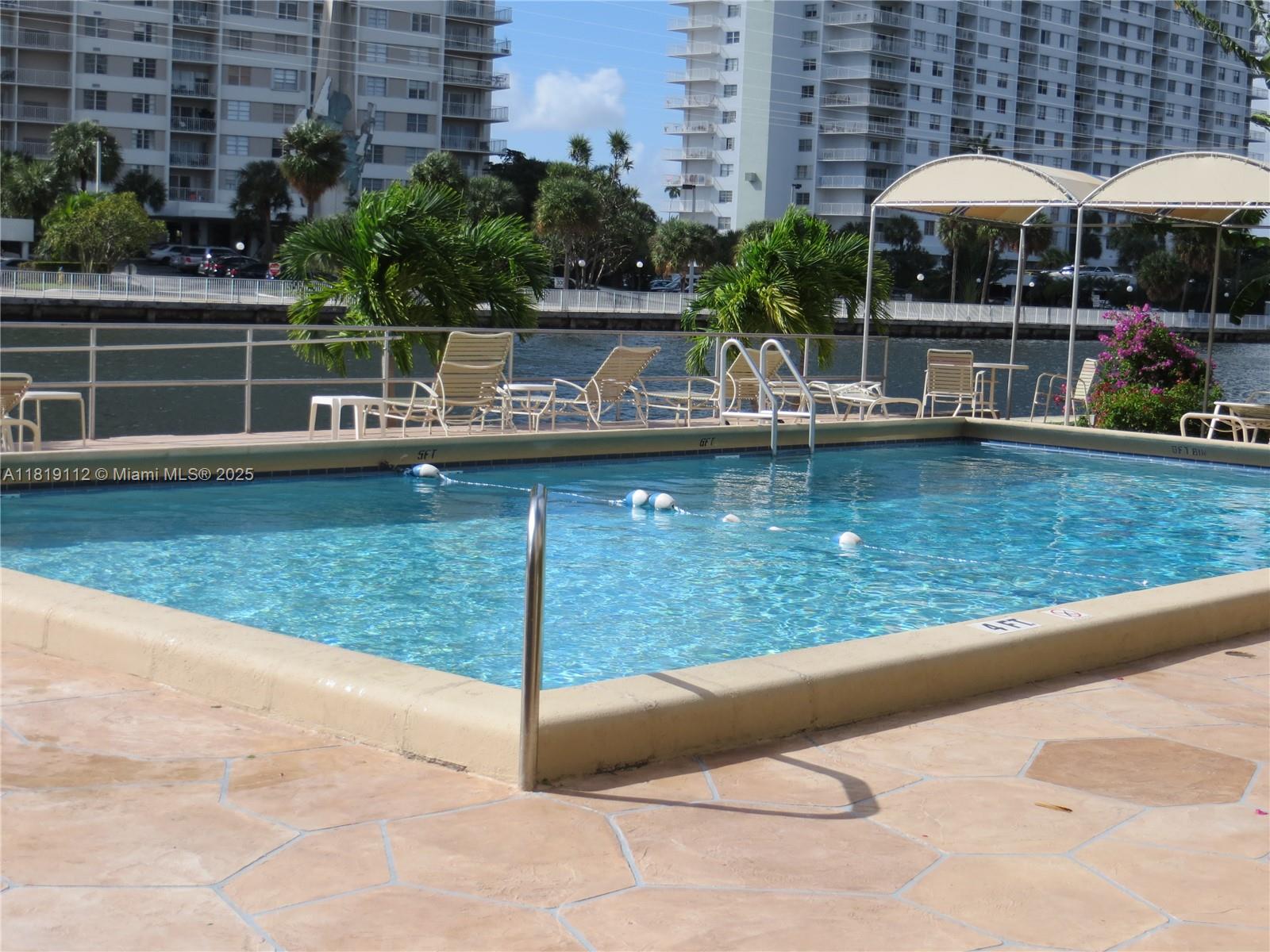220 Kings Pt Dr #607,Sunny Isles Beach, FL 33160
