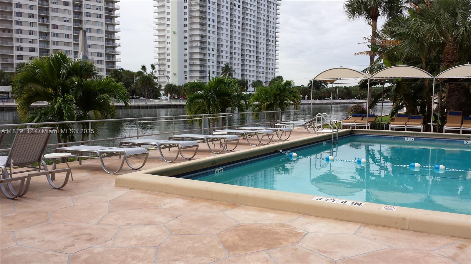 220 Kings Pt Dr #607,Sunny Isles Beach, FL 33160
