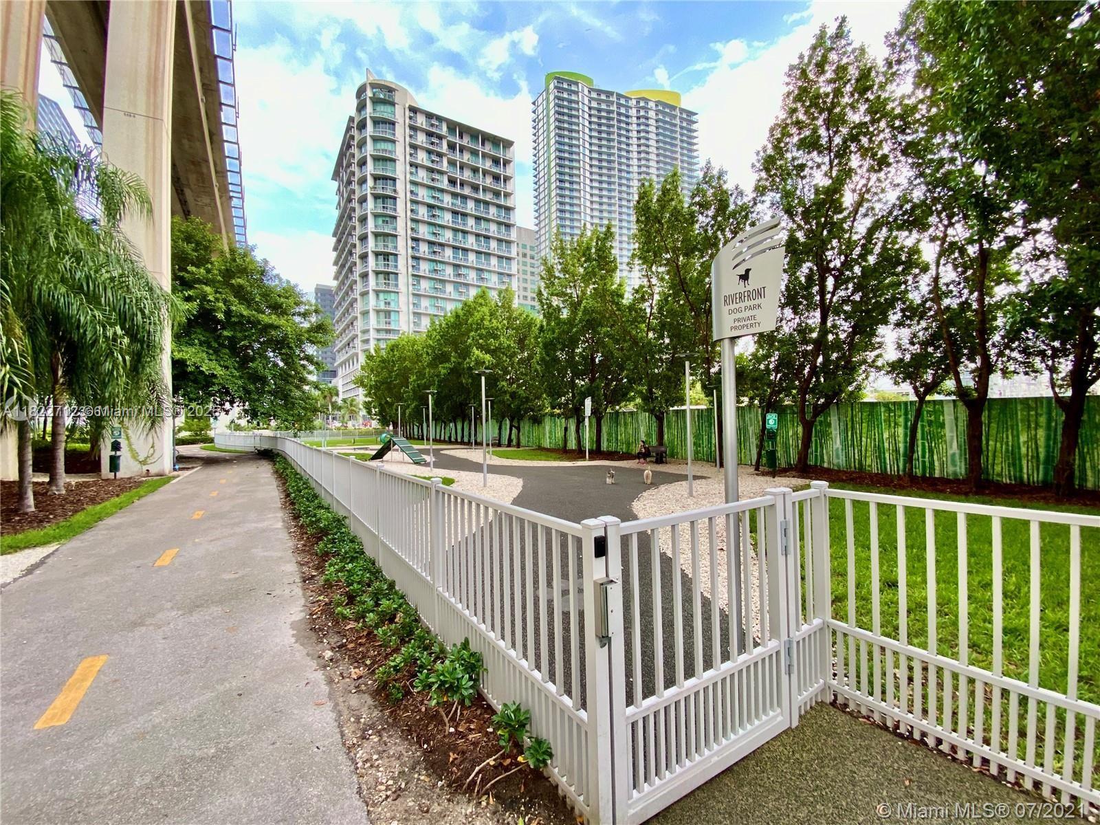 image Ivy Condo43
