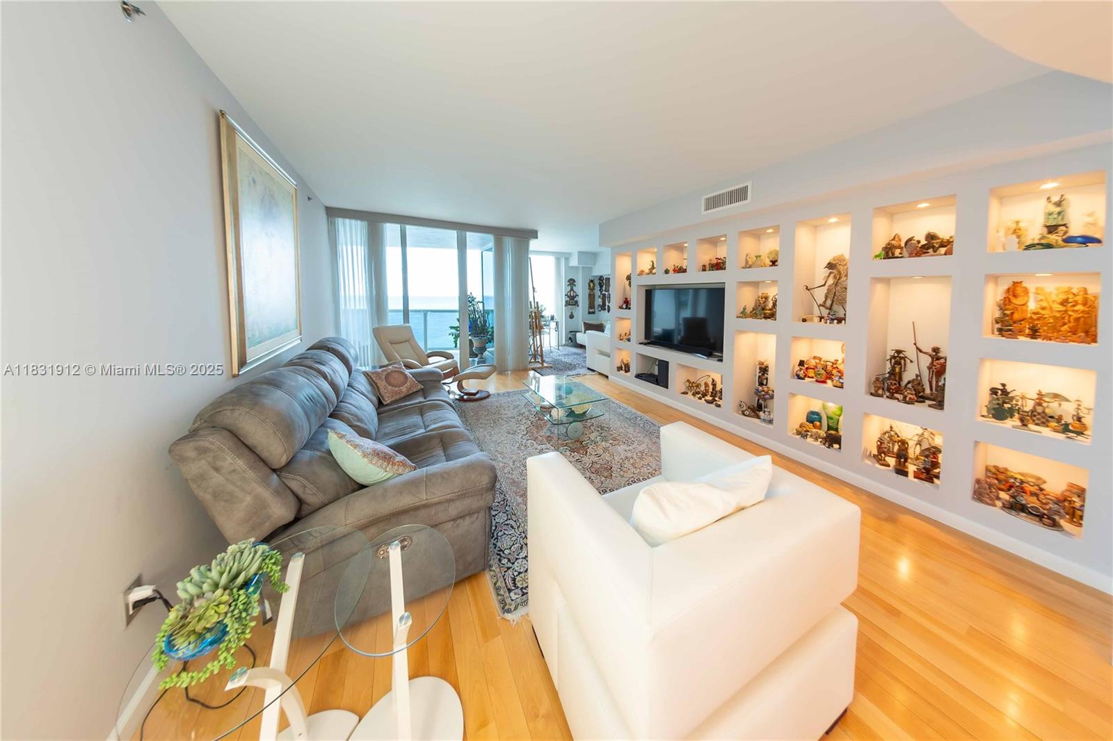 image Ocean Three Condo5