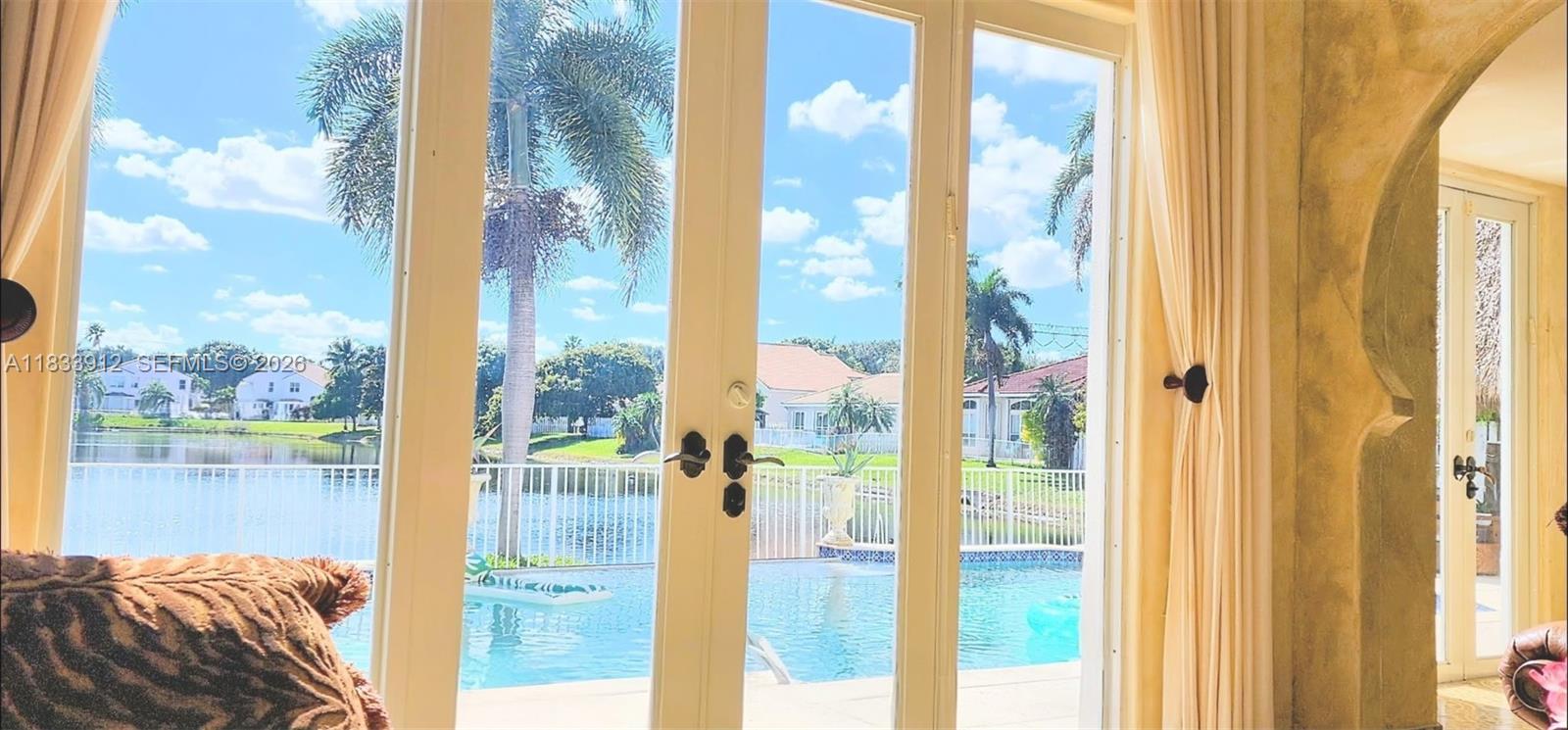 3460 SW 52nd St Hollywood, FL 33312