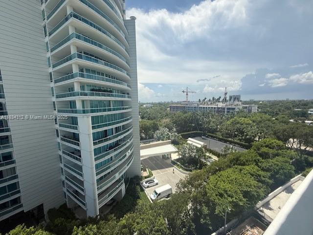 2101 Brickell Ave #709