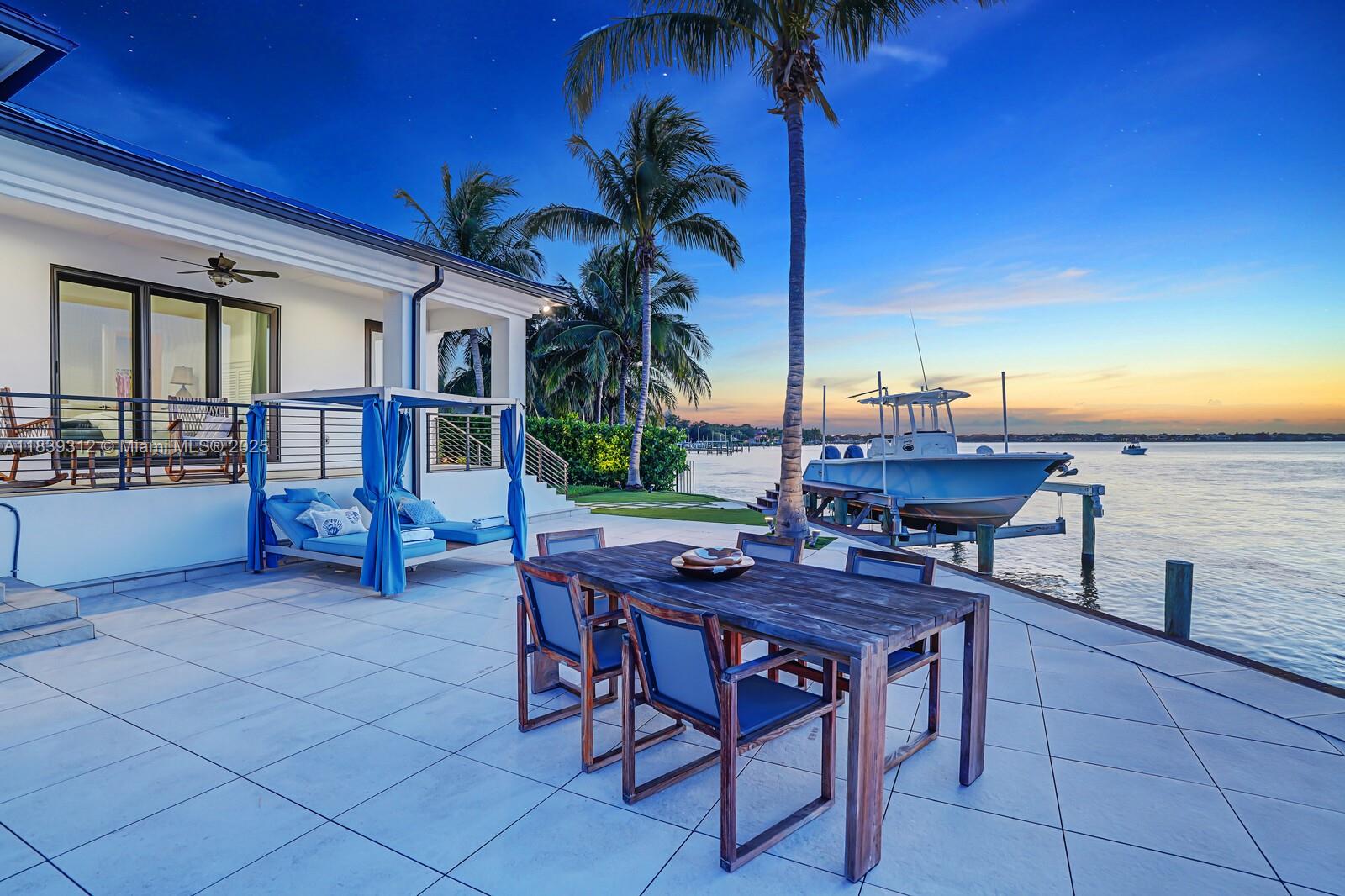 974 Marlin Dr Jupiter, FL 33458