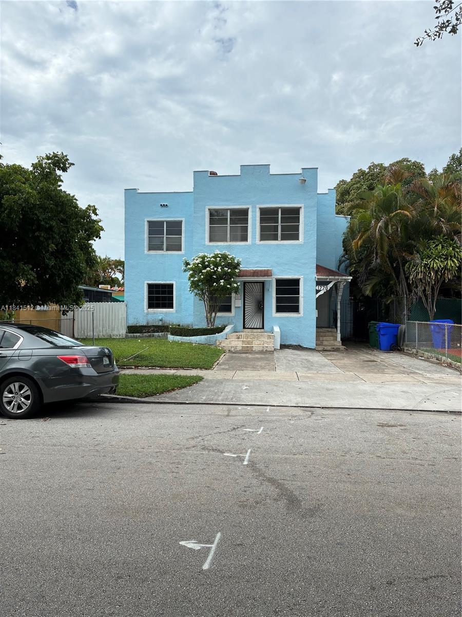 1774 SW 11th St