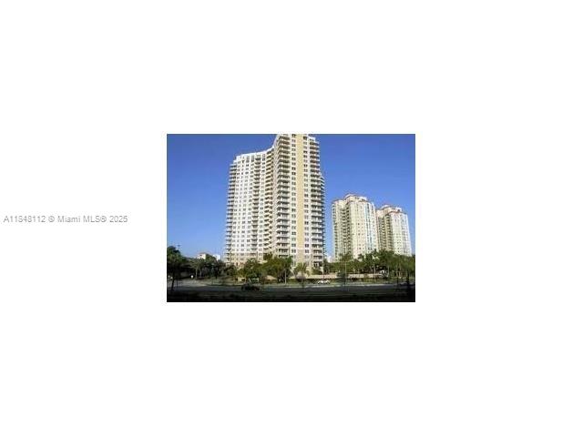 19501 W Country Clb Dr #712