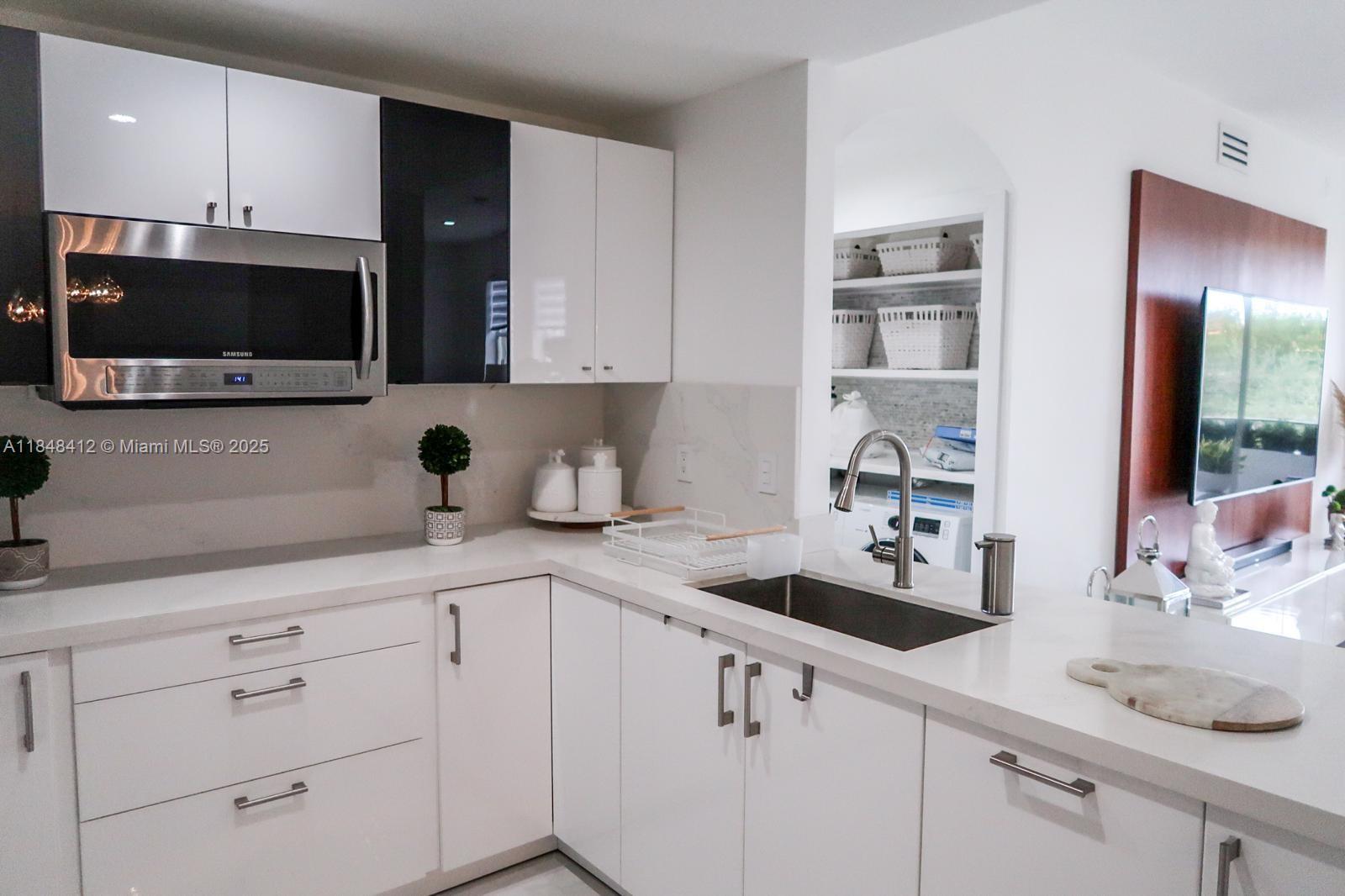 6630 NW 114th Ave #1534 Doral, FL 33178