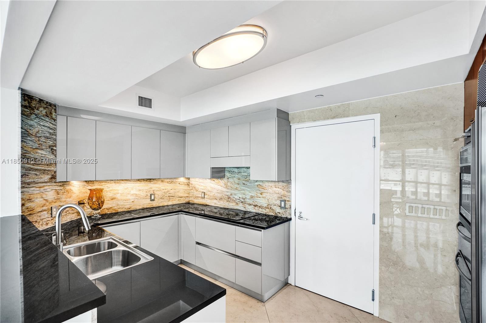 3101 S Ocean Dr #3506 Hollywood, FL 33019