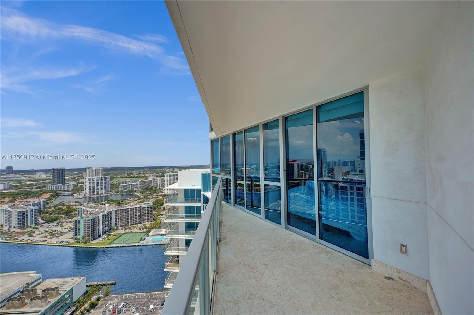 3101 S Ocean Dr #3506 Hollywood, FL 33019