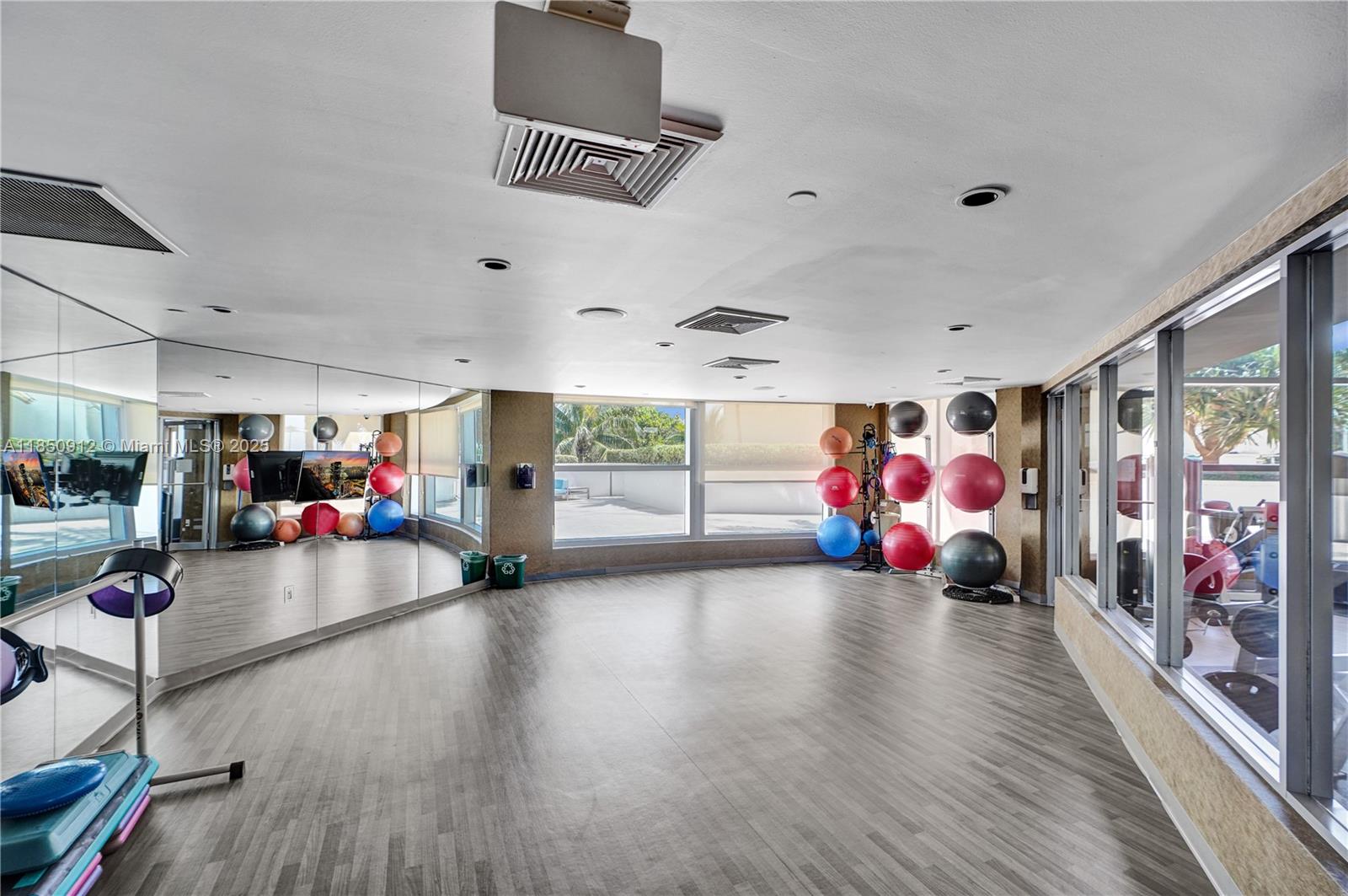 3101 S Ocean Dr #3506 Hollywood, FL 33019