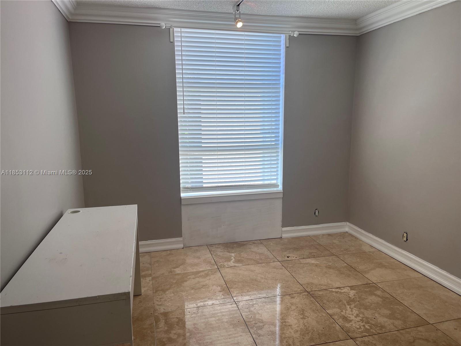 2101 Atlantic Shores Blvd #309 Hallandale Beach, FL 33009