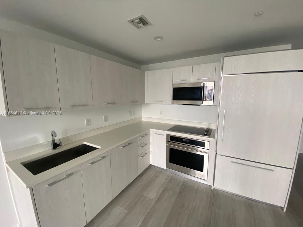 image BRICKELL HEIGHTS EAST CON25