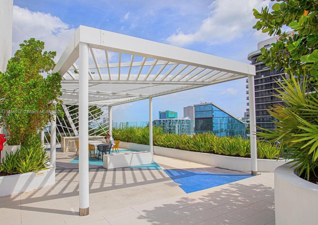 image BRICKELL HEIGHTS EAST CON4