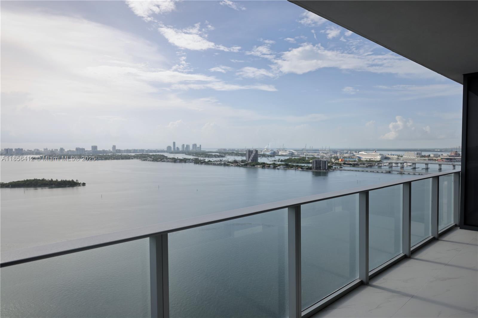 image Aria Reserve Miami9