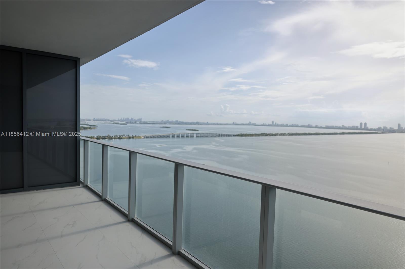 image Aria Reserve Miami11