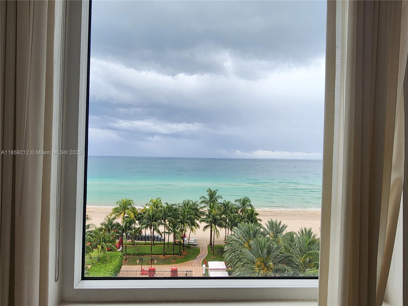 17875 Collins Ave #801