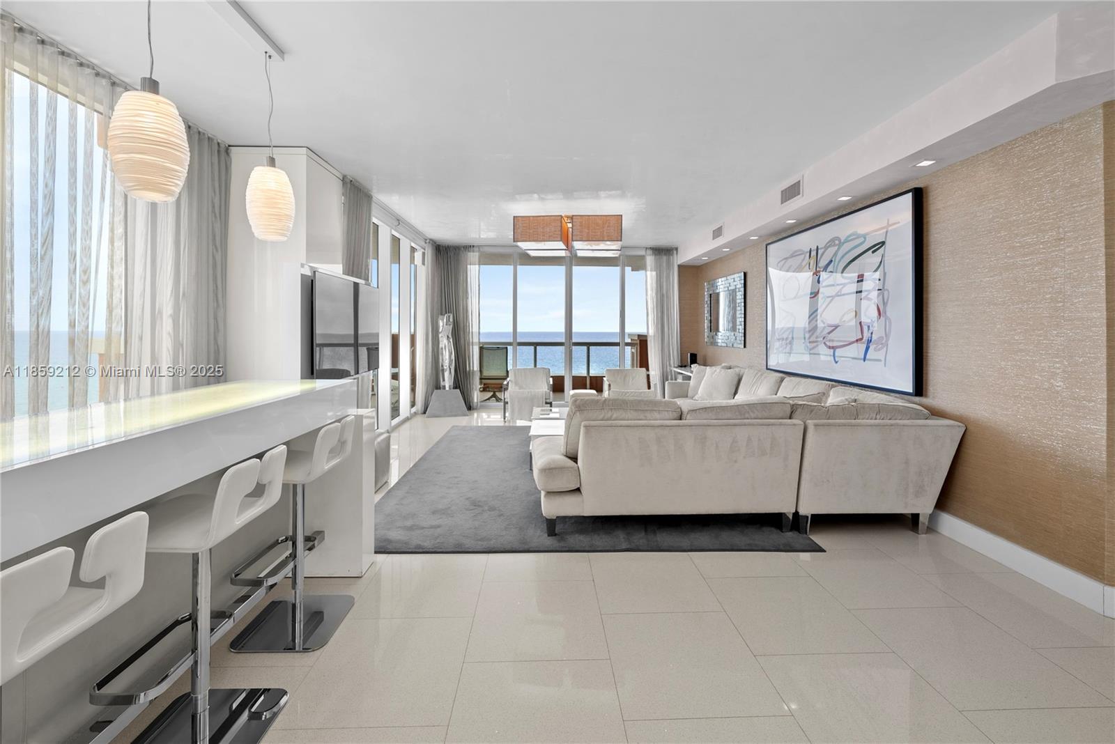 image Acqualina Ocean Residence14