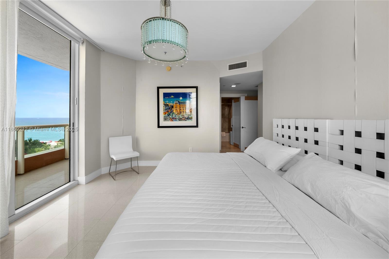 image Acqualina Ocean Residence33