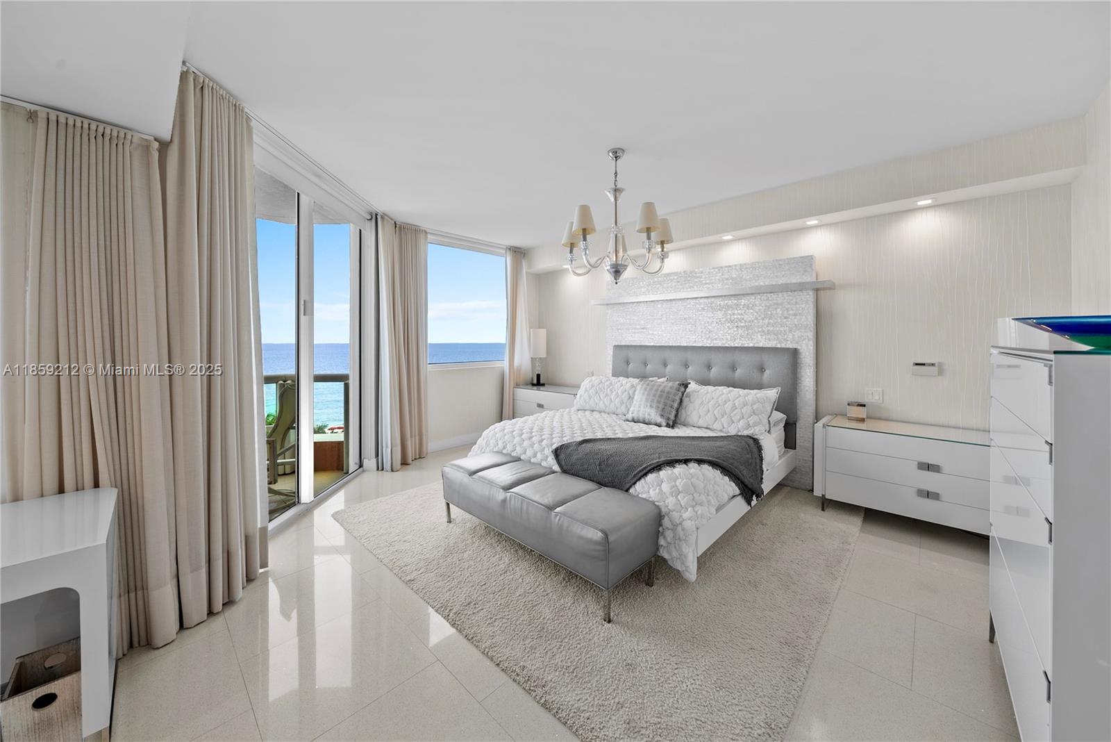 image Acqualina Ocean Residence4