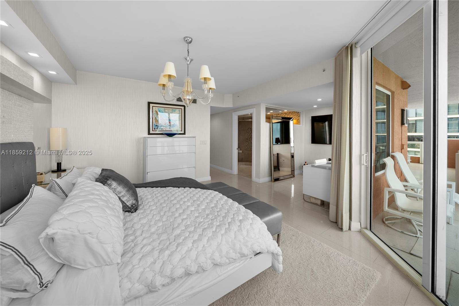 image Acqualina Ocean Residence5