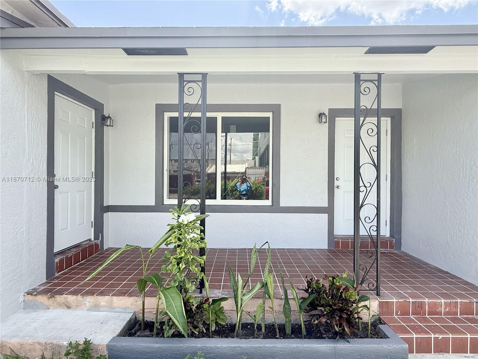 1450 NW 35th St