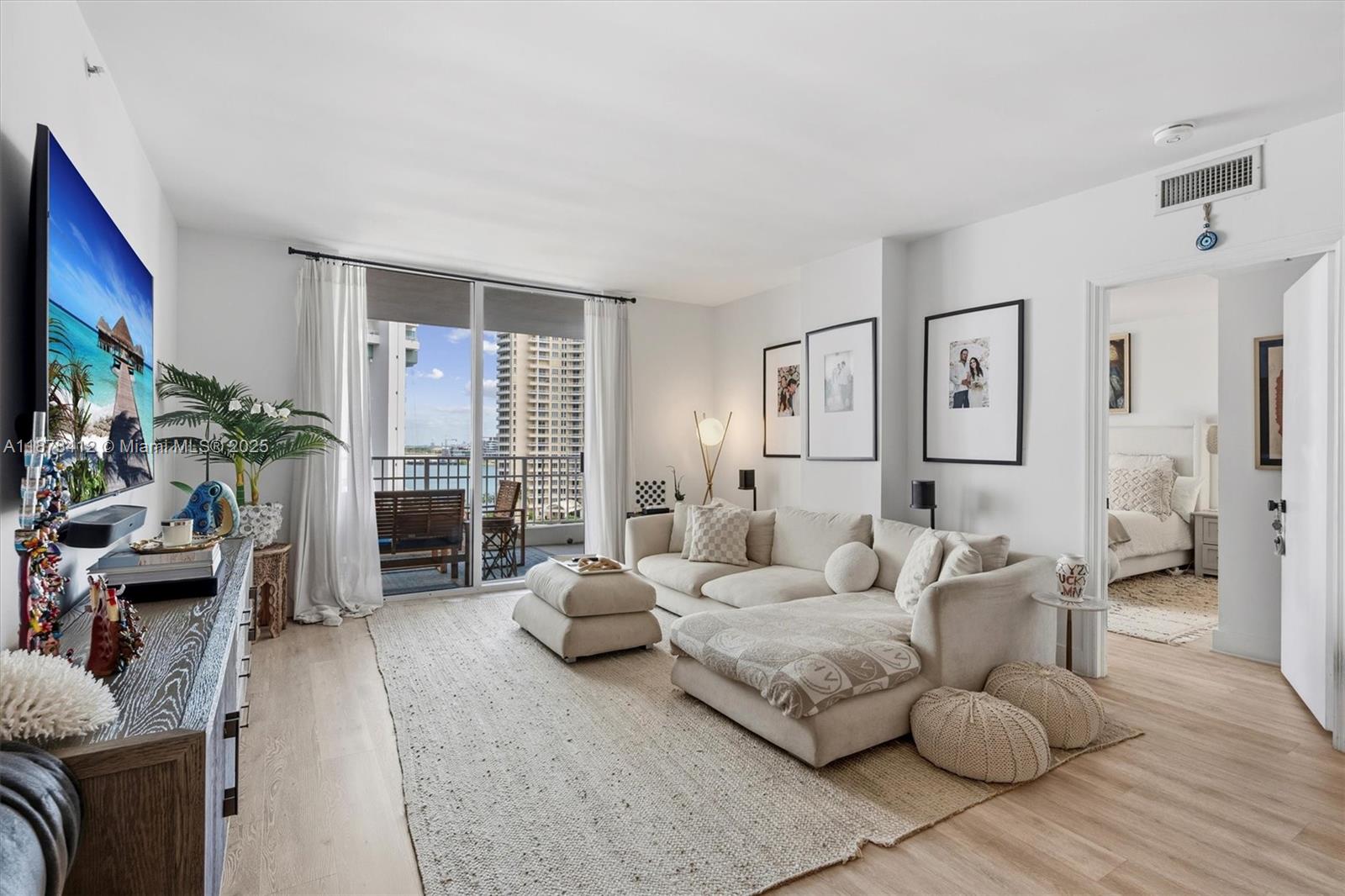 image Courvoisier Courts12