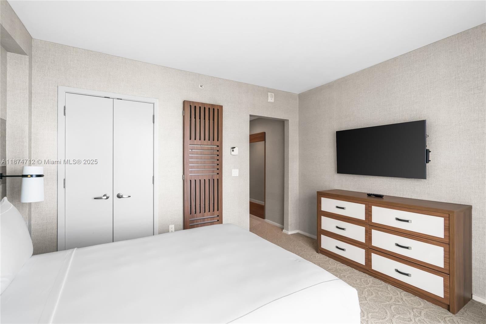 551 N Fort Lauderdale Bch Blvd #R2212 Fort Lauderdale, FL 33304