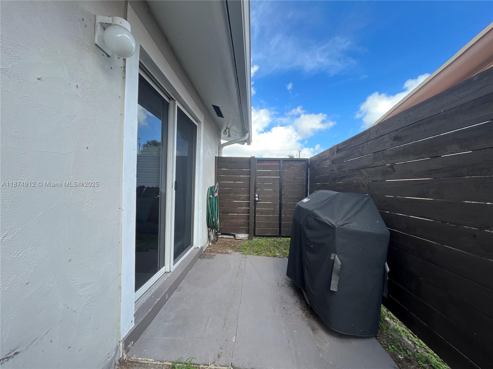 130 NW 57th St #1,Oakland Park, FL 33309