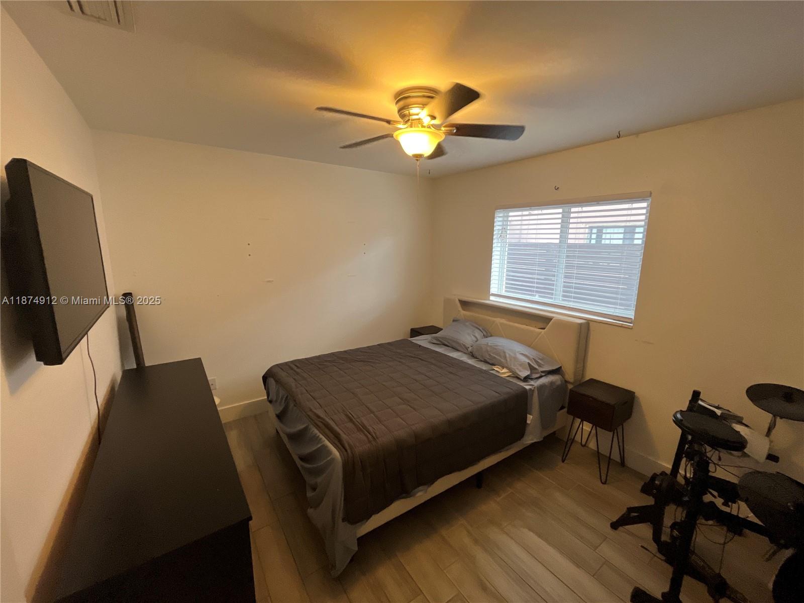 130 NW 57th St #1,Oakland Park, FL 33309