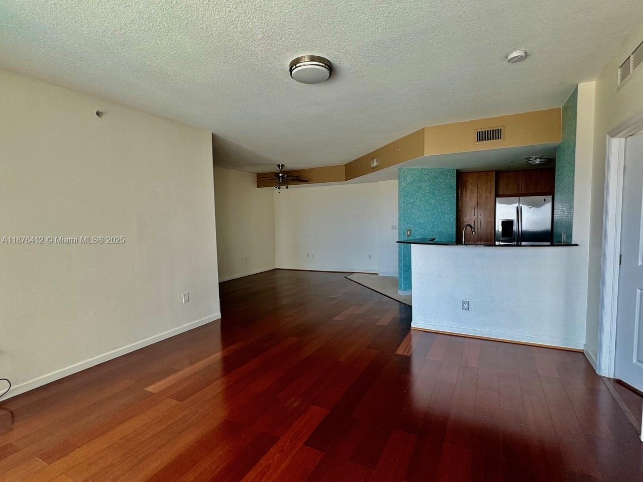 7900 NE Harbor Is Dr #1017
