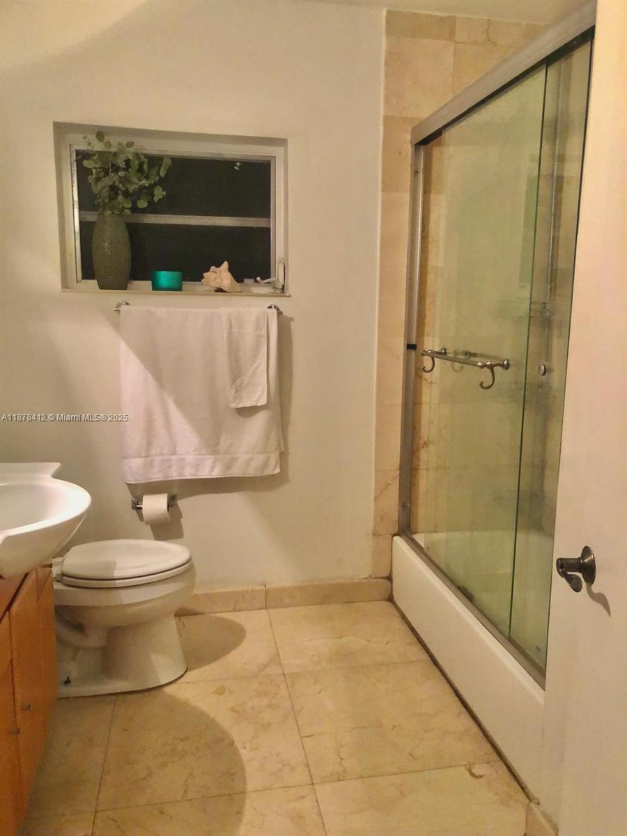 1710 Cleveland Rd Miami Beach, FL 33141